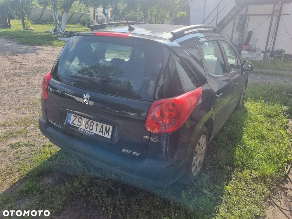 Peugeot 207 - 4