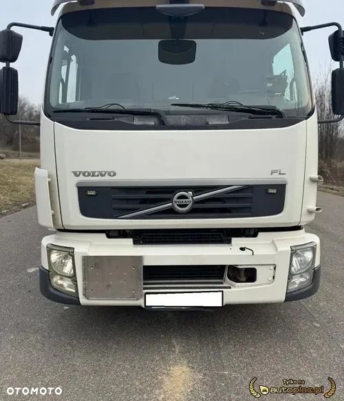 Volvo FL - 7