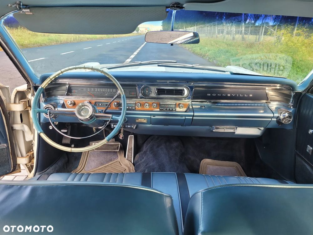 Pontiac Bonneville - 26