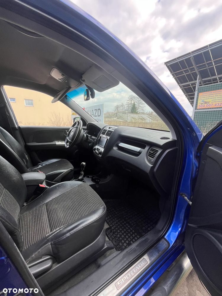 Kia Sportage 2.0 Expedition + - 19
