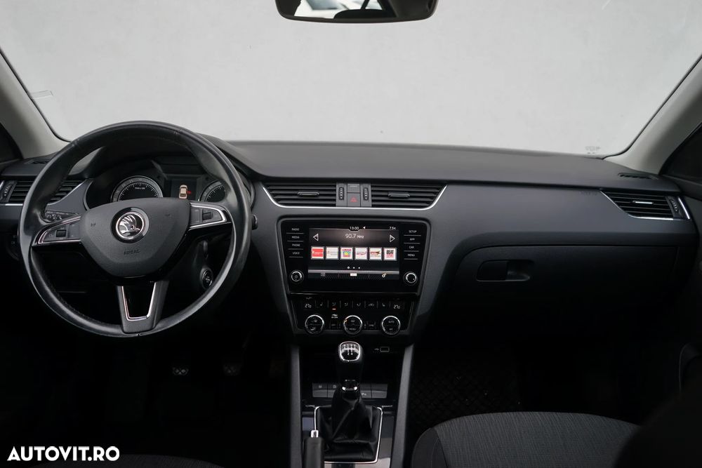 Skoda Octavia 1.6 TDI Style - 21
