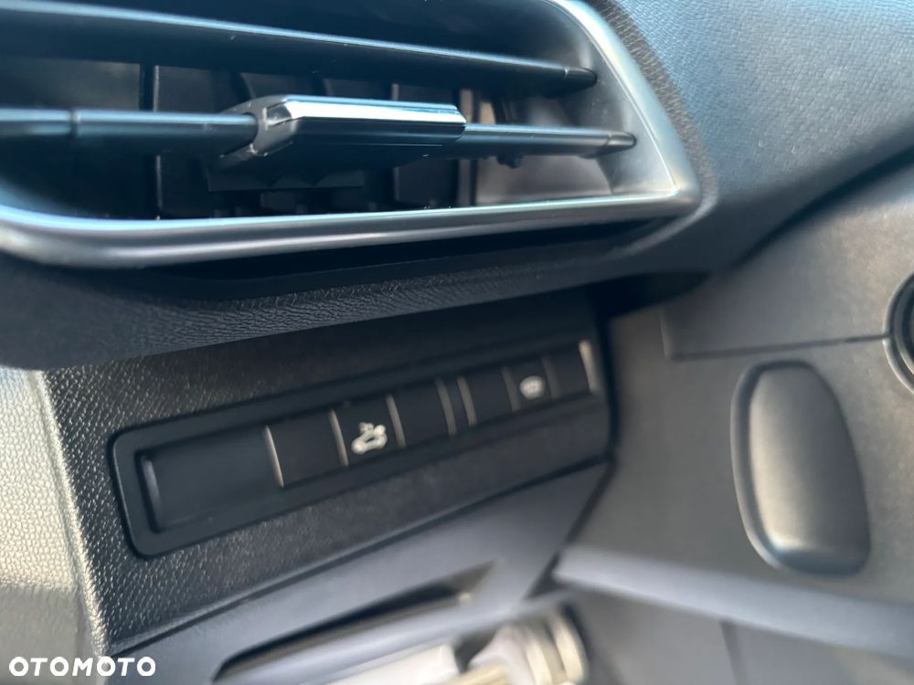 Peugeot 5008 BlueHDi 180 EAT6 GT - 26