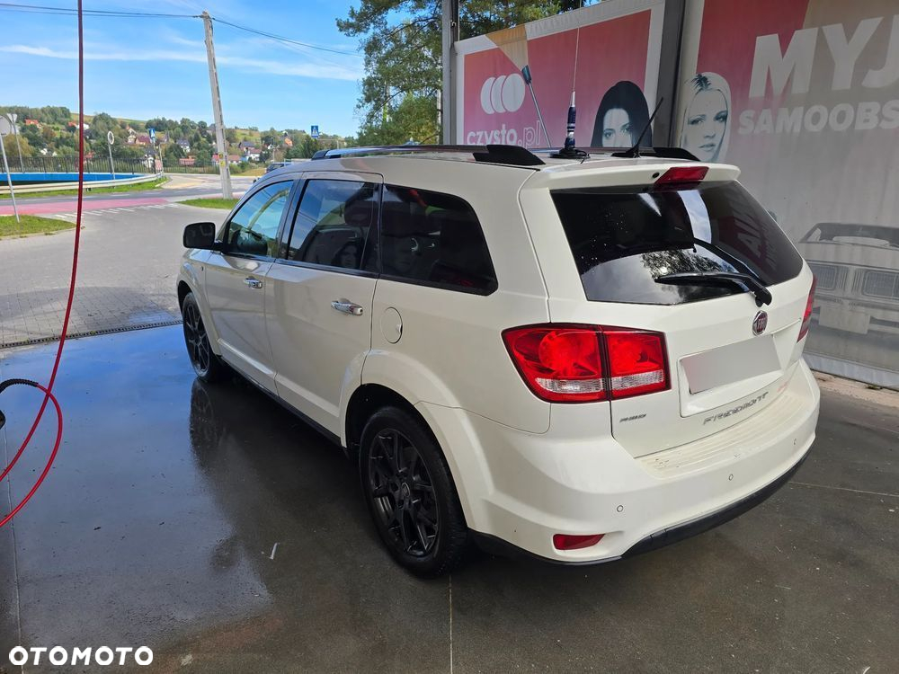 Fiat Freemont 2.0 Multijet 16V DPF Automatik Allrad Lounge - 7