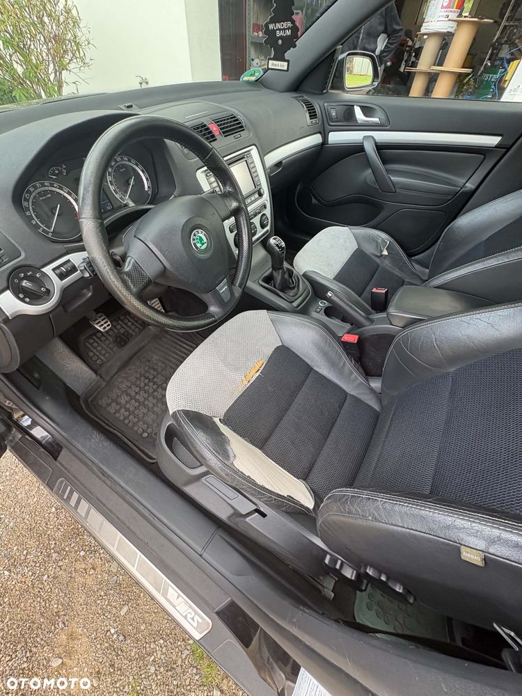 Skoda Octavia 2.0 TFSI RS - 16
