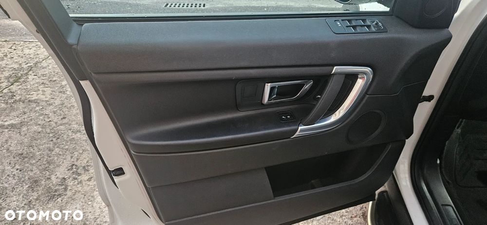Land Rover Discovery Sport TD4 SE - 9