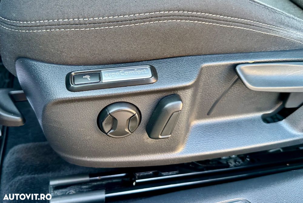 Volkswagen Passat 2.0 TDI DSG Comfortline - 12