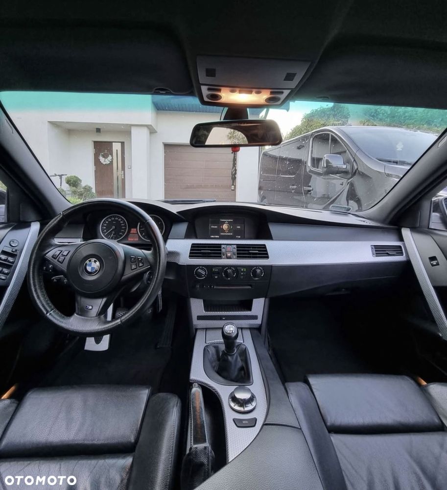 BMW Seria 5 525d - 7