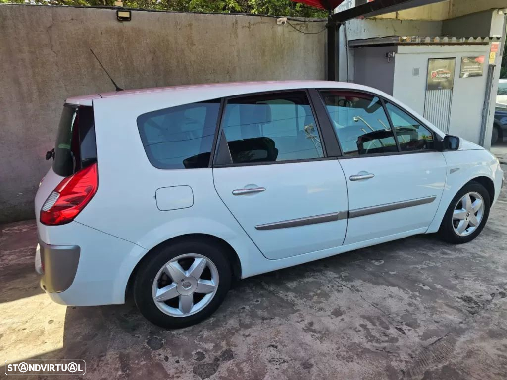 Renault Grand Scénic 1.5 dCi Pack Clim 7L. - 4