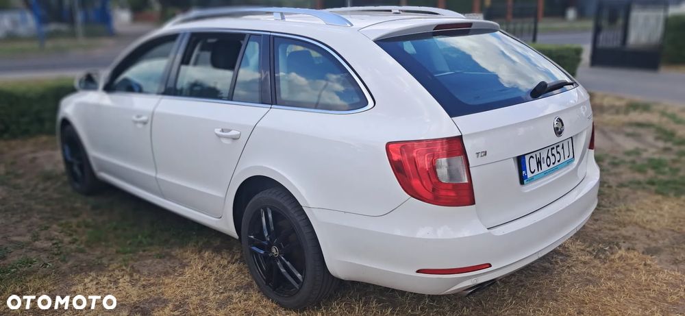 Skoda Superb 2.0 TDI Comfort - 16