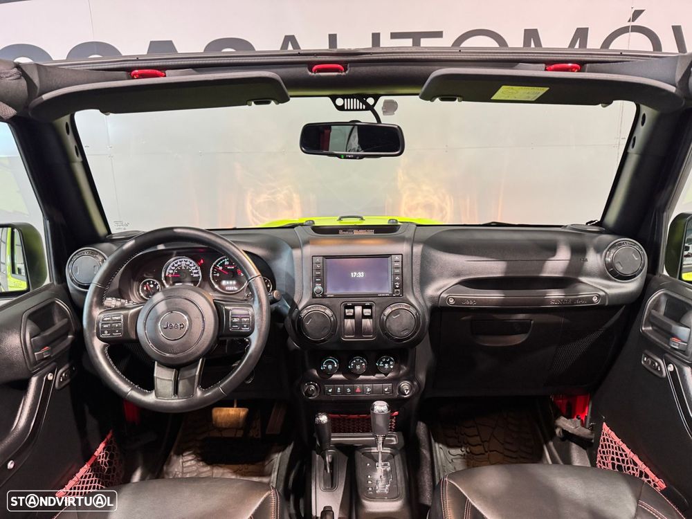 Jeep Wrangler - 14