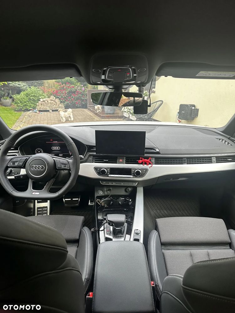 Audi A4 Limousine - 10