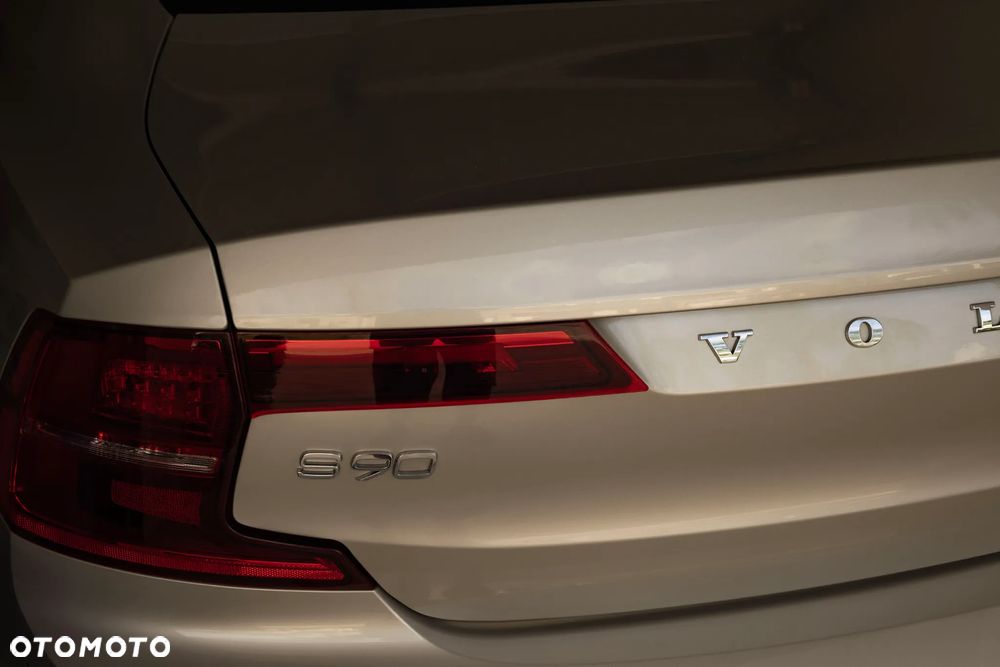 Volvo S90 T5 Momentum - 27