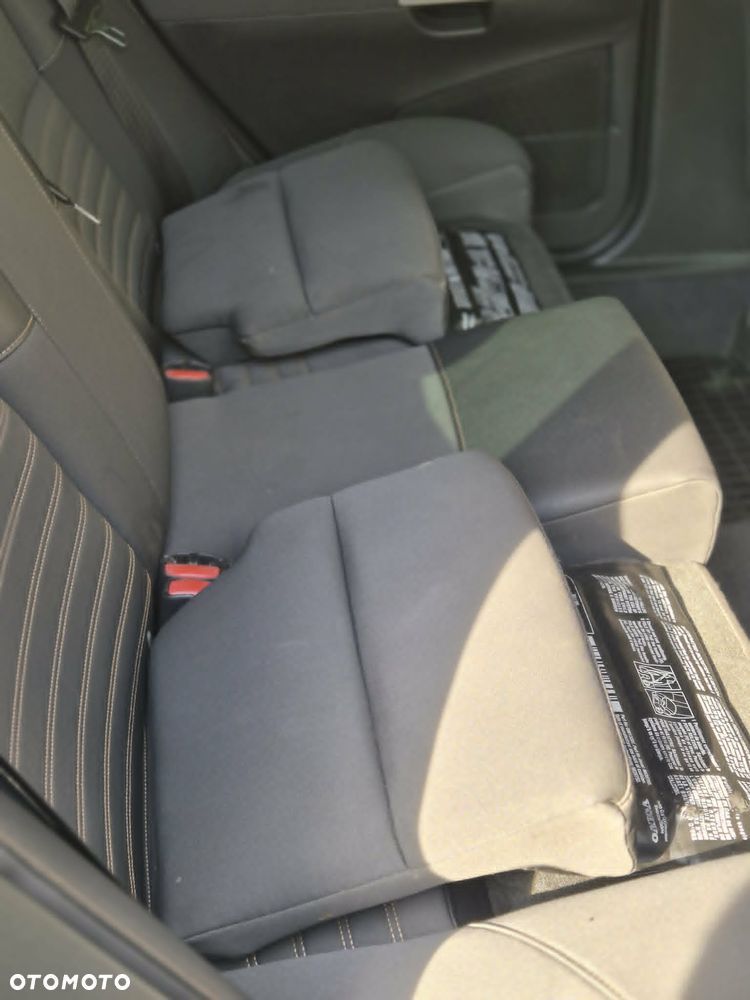 Volvo V50 D2 - 12