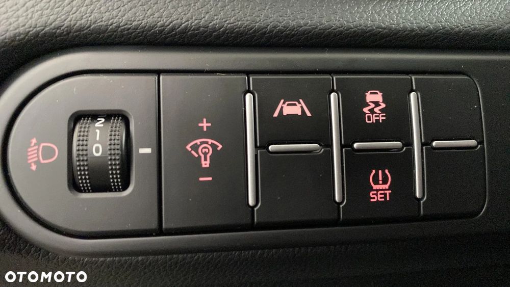 Kia XCeed 1.5 T-GDI M - 12