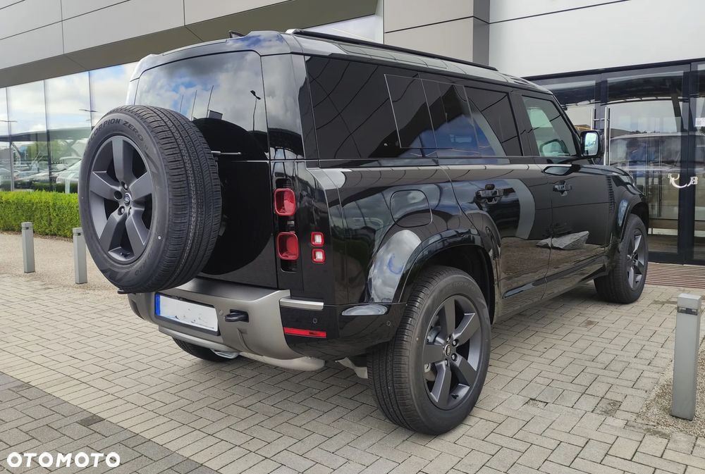 Land Rover Defender - 8