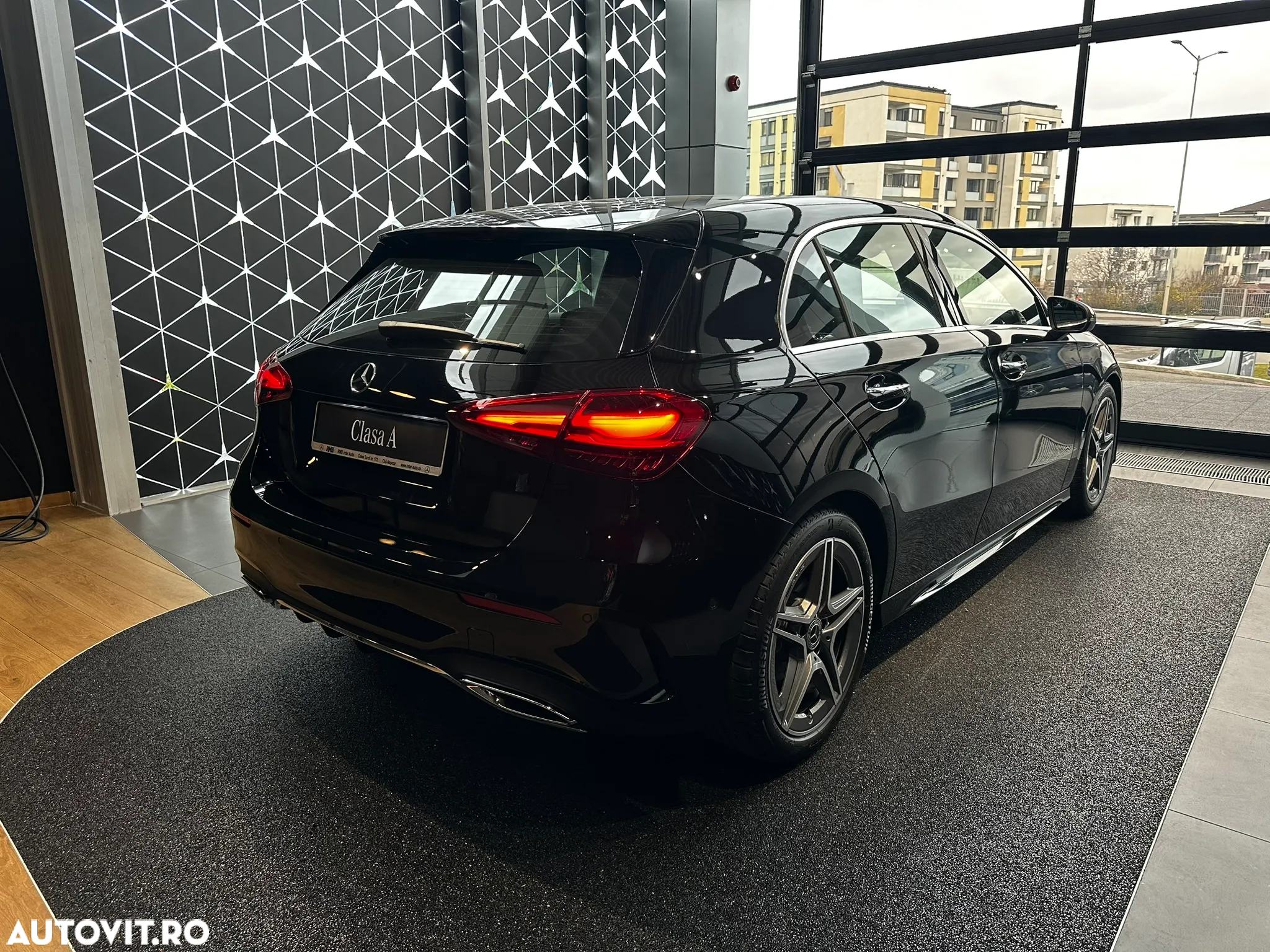 Mercedes-Benz A - 4