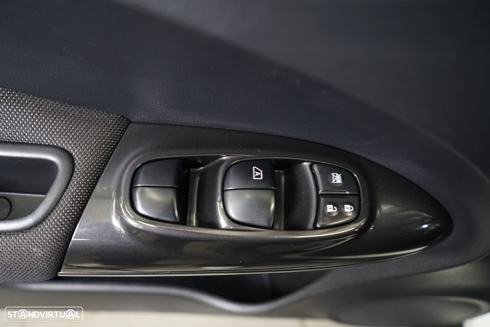 Nissan Juke 1.5 dCi Acenta Connect - 19