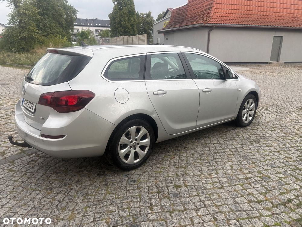 Opel Astra 1.7 CDTI Cosmo - 3