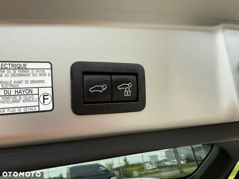 Toyota Corolla Cross 2.0 Hybrid Style - 23