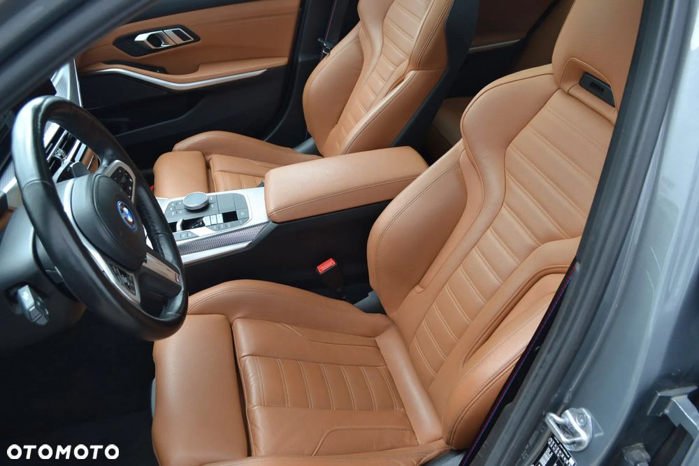 BMW Seria 3 320e M Sport sport - 12