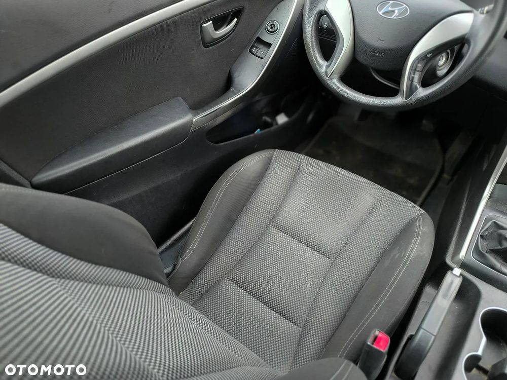 Hyundai i30 i30cw 1.4 Intro Edition - 7