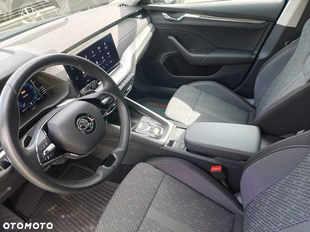 Skoda Octavia 2.0 TSI 4x4 Style DSG - 8