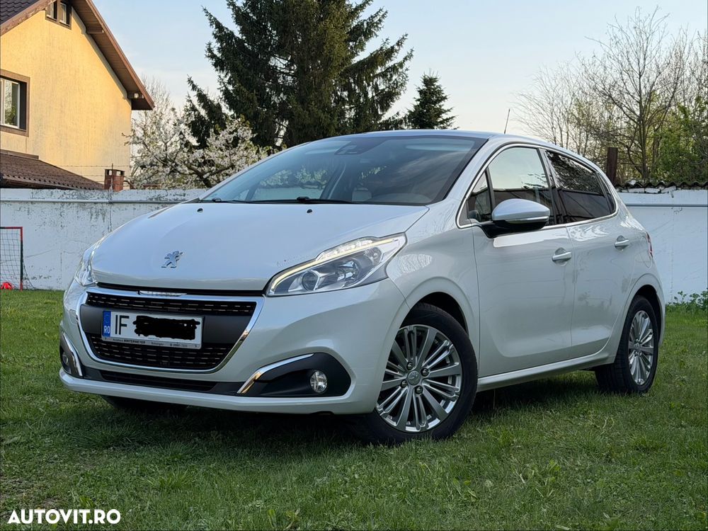 Peugeot 208 PureTech 82 Start & Stop Allure - 1