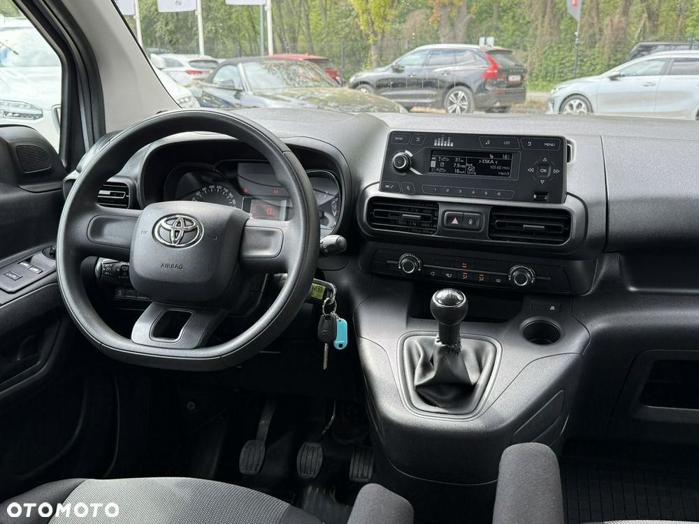 Toyota Proace City - 22