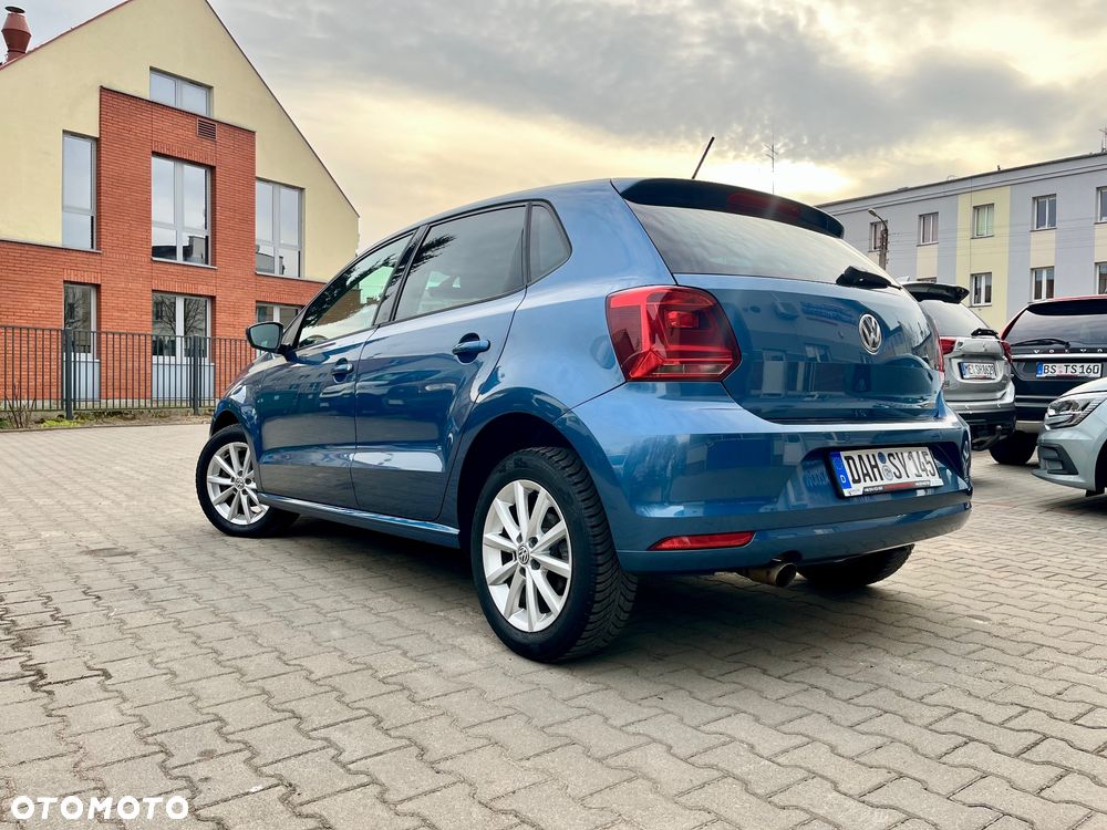 Volkswagen Polo 1.4 TDI Blue Motion Technology Lounge - 4