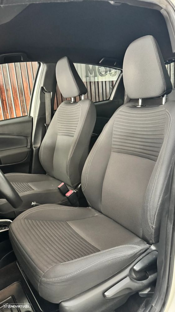 Toyota Yaris 1.5 HSD Square Collec.White - 19