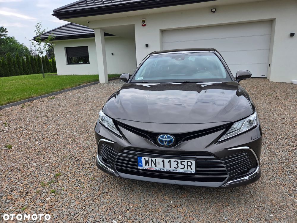 Toyota Camry 2.5 Hybrid Executive CVT - 1