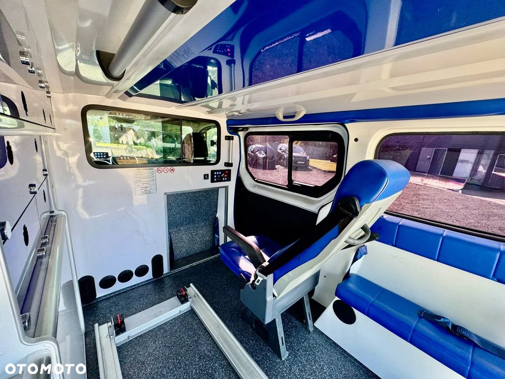 Renault Trafic - 22