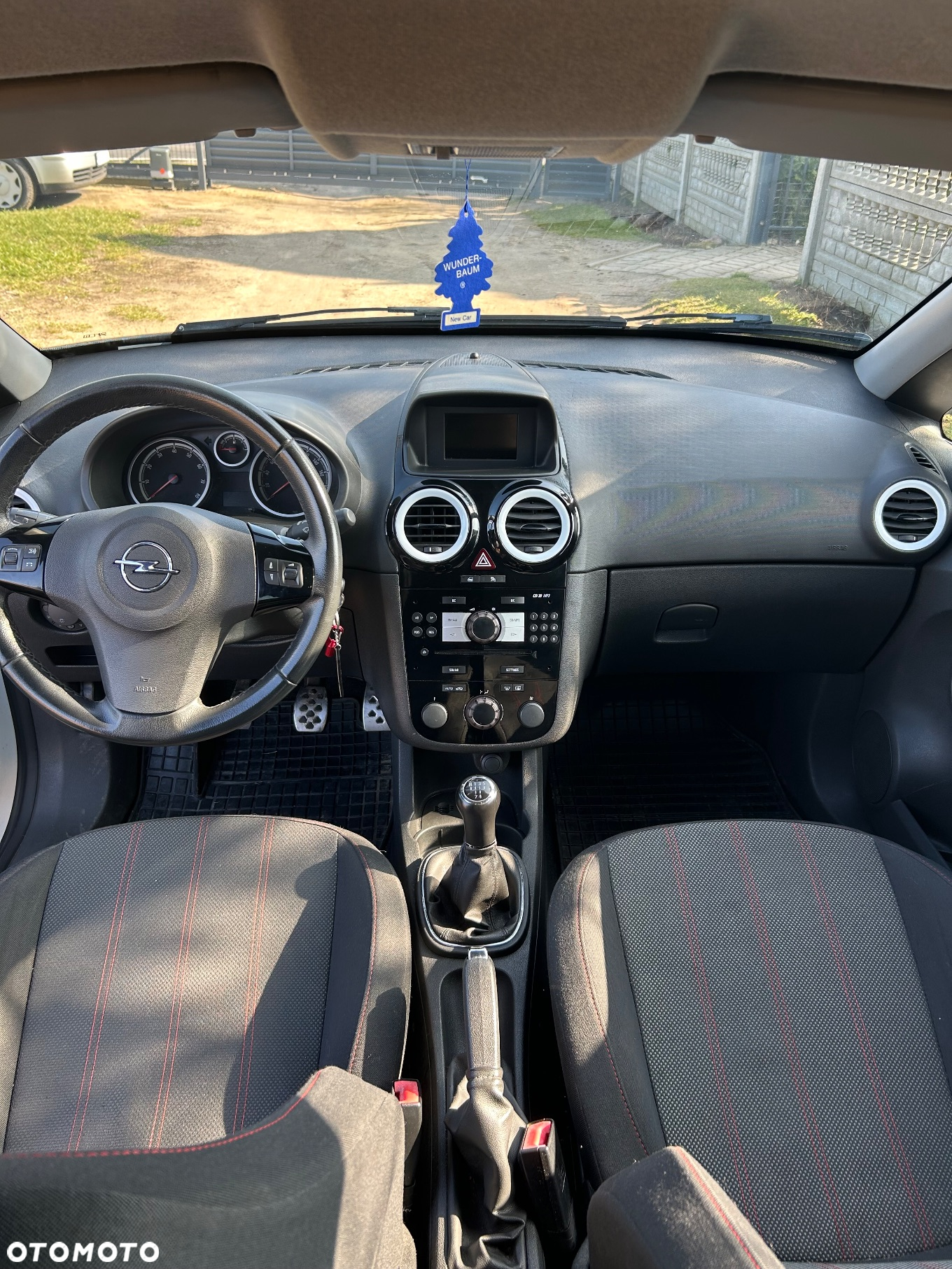 Opel Corsa 1.2 16V Cosmo - 12