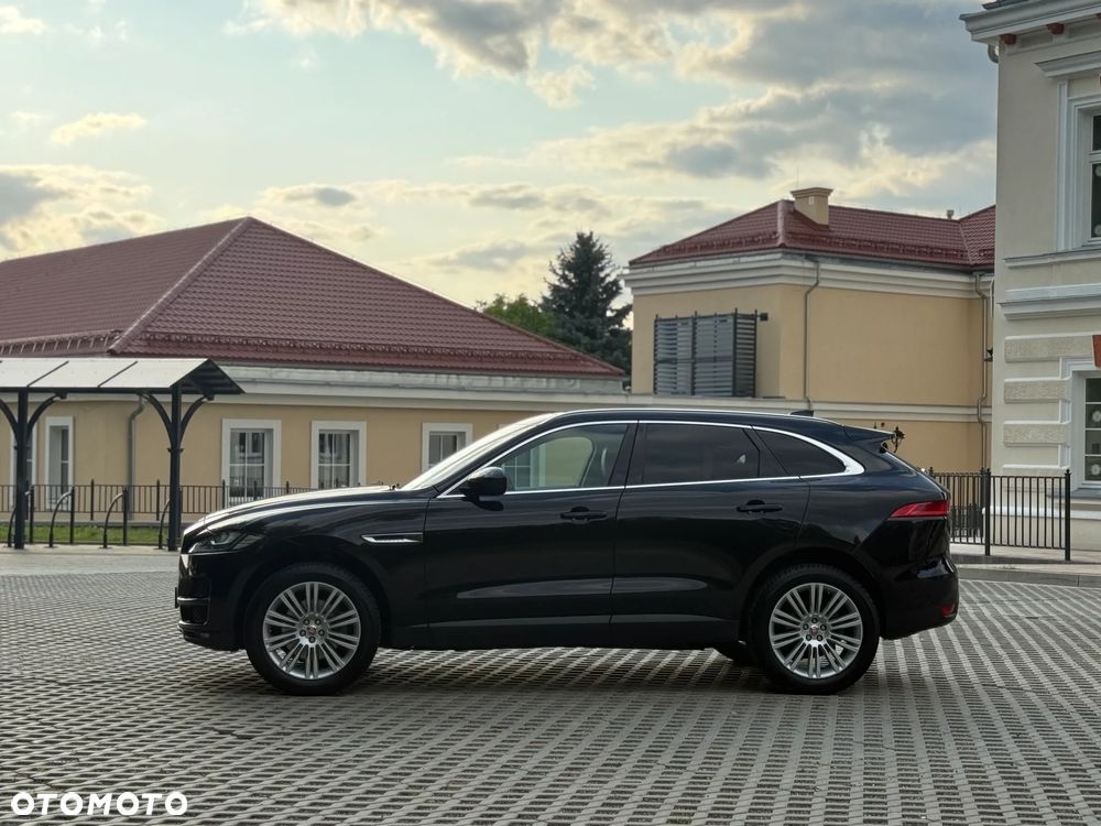 Jaguar F-Pace 30t AWD Portfolio - 6