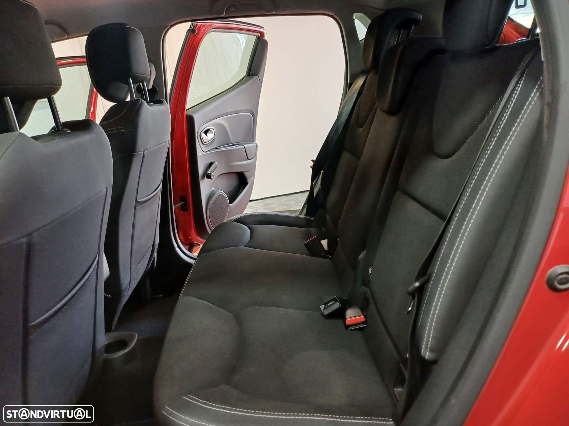 Renault Clio 0.9 TCe Limited - 14