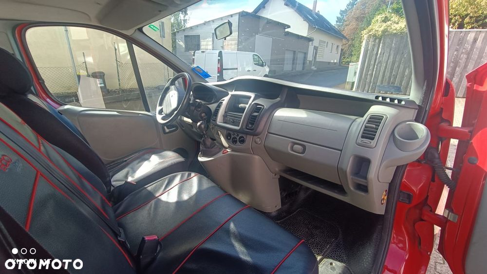 Renault Trafic 2.0 dCi 115 Combi L1H1 - 9