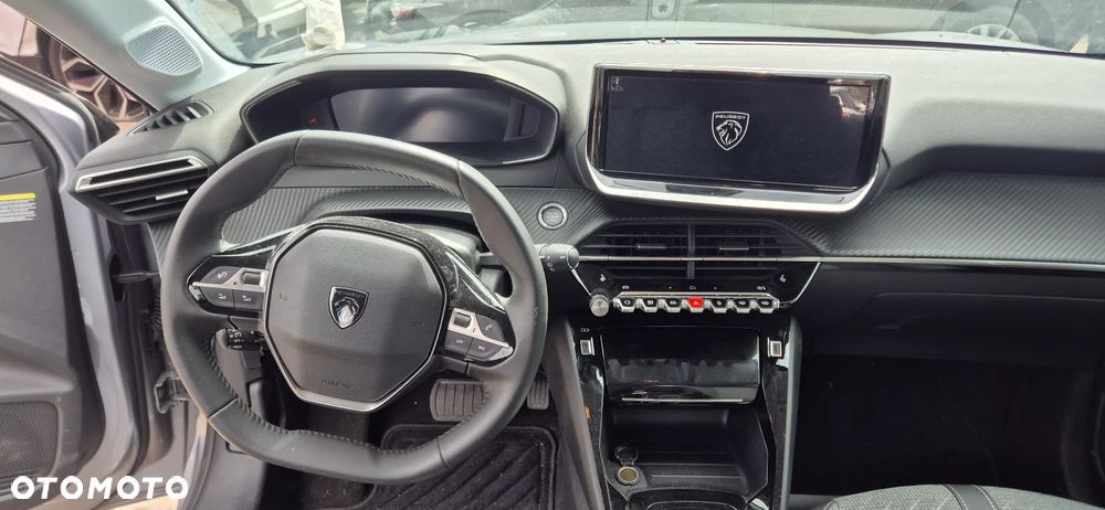 Peugeot 208 50kWh Business - 37