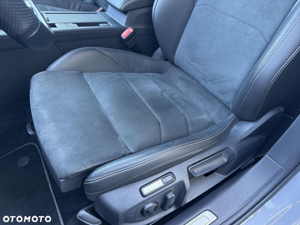 Volkswagen Arteon 2.0 TSI R-Line DSG - 13