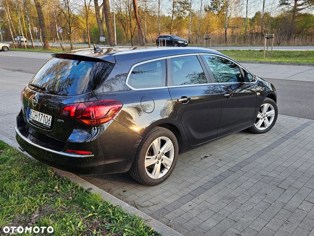Opel Astra 2.0 CDTI Cosmo - 6