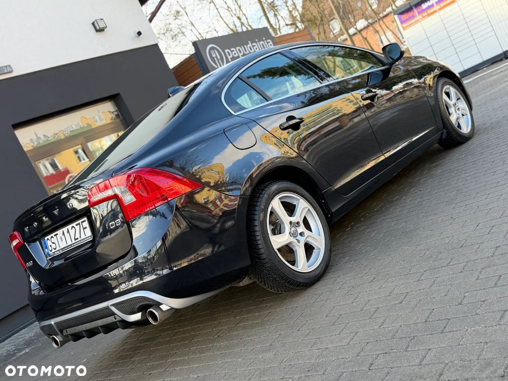 Volvo S60 D4 R-Design - 8