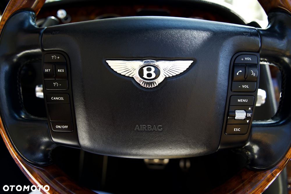 Bentley Continental GT - 17