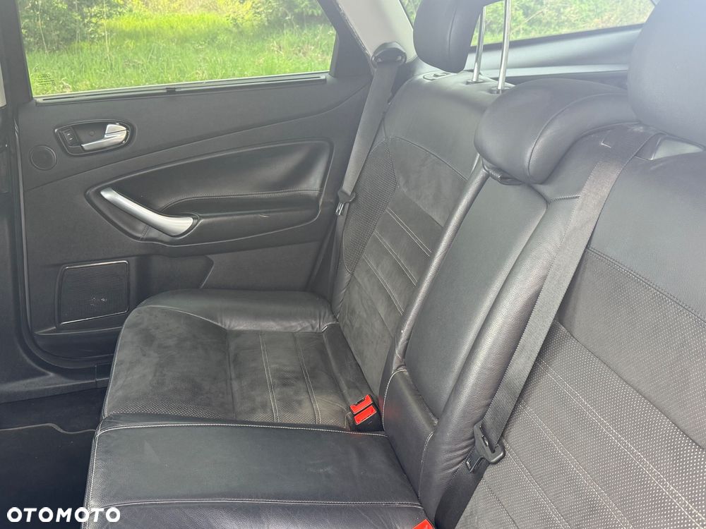 Ford Mondeo 2.0 TDCi Titanium - 19