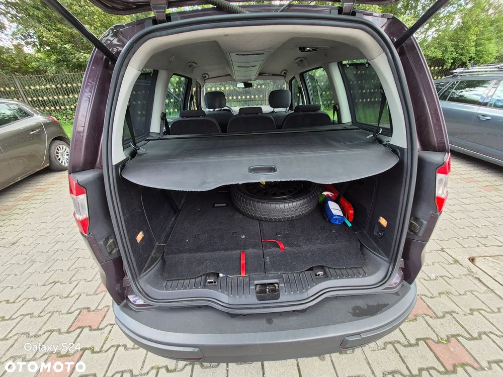 Ford Galaxy 2.0 TDCi Ghia - 11