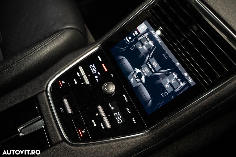 Porsche Panamera 4 E-Hybrid - 8