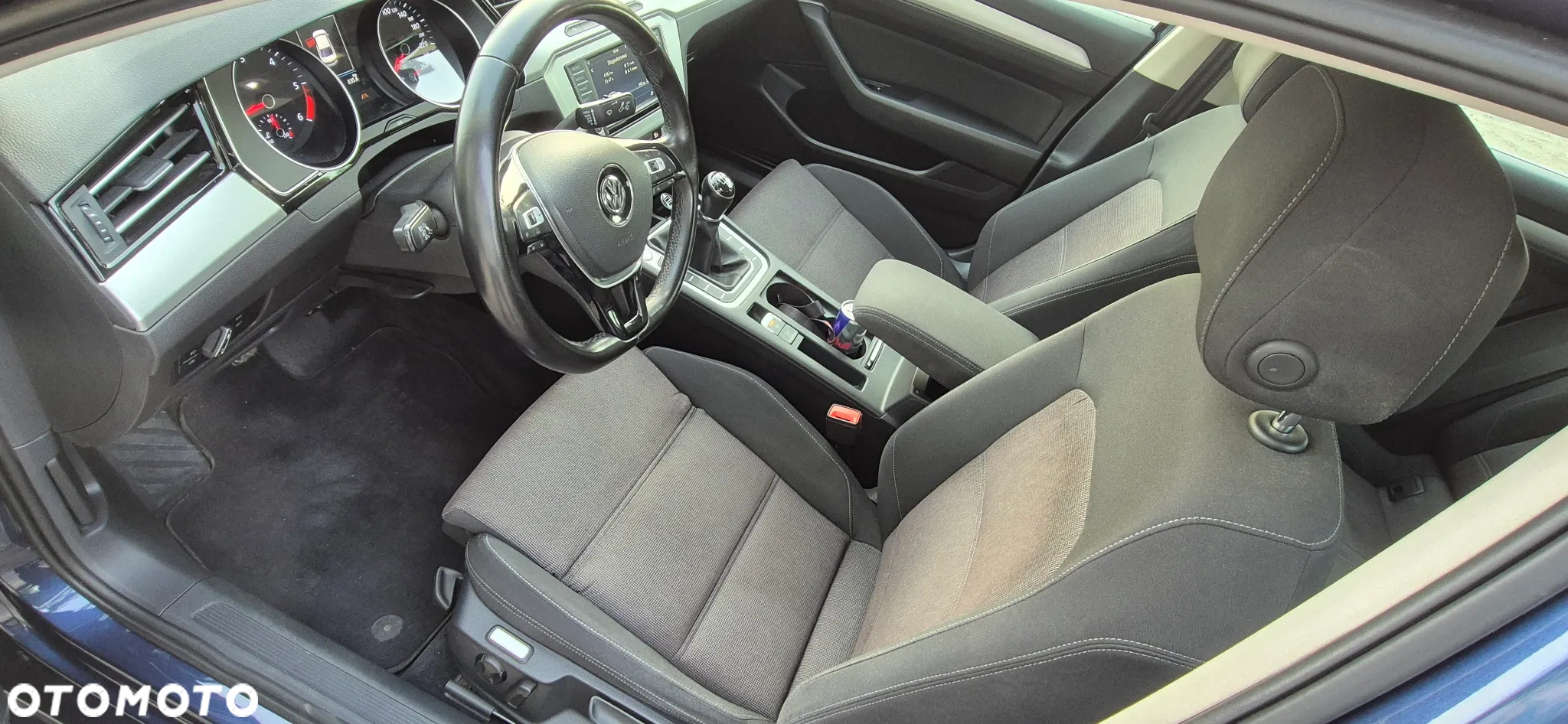 Volkswagen Passat 2.0 TDI BMT Comfortline - 10