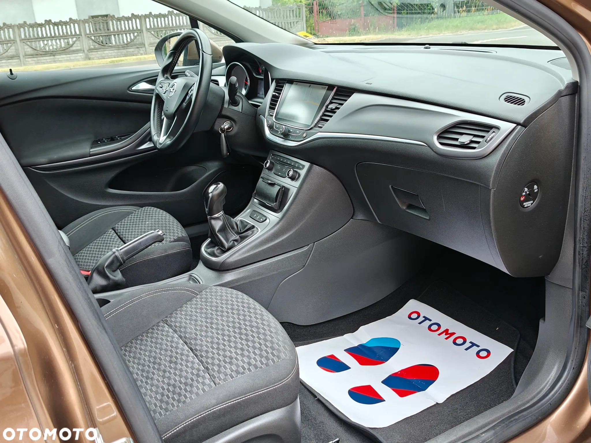 Opel Astra IV 1.6 CDTI Cosmo - 7