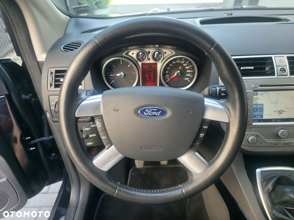 Ford Kuga - 20