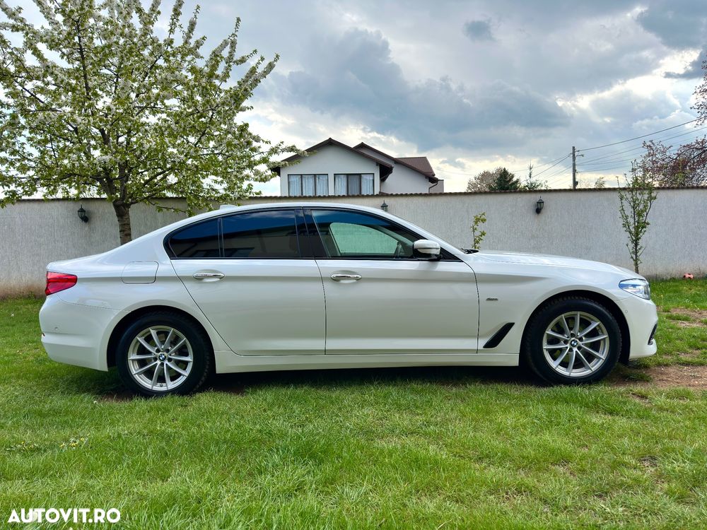 BMW Seria 5 520d Aut. - 33