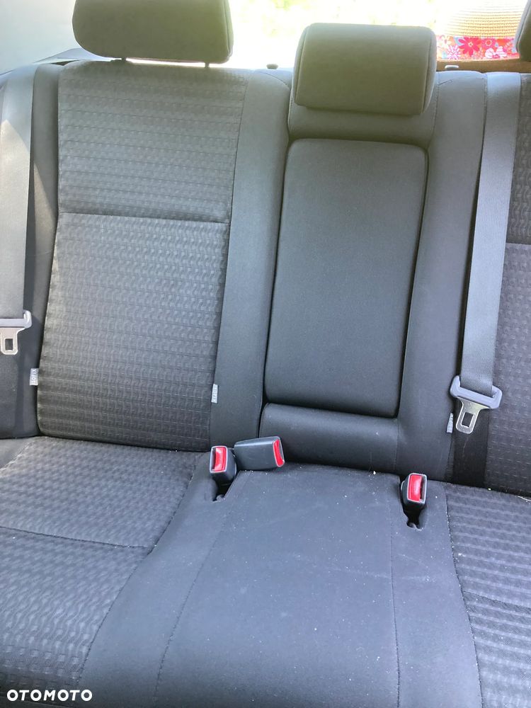 Toyota Corolla 1.6 Terra - 8