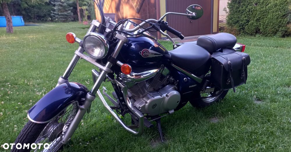 Suzuki Intruder - 2